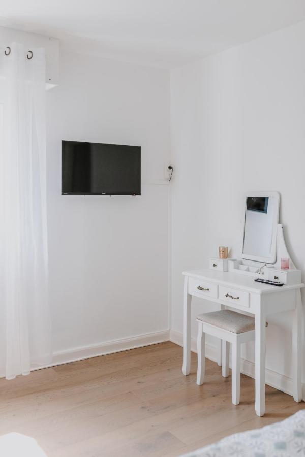 Le Cosy Avec Piscine, Balcon Et Parking Apartment Трувил сюр Мер Екстериор снимка